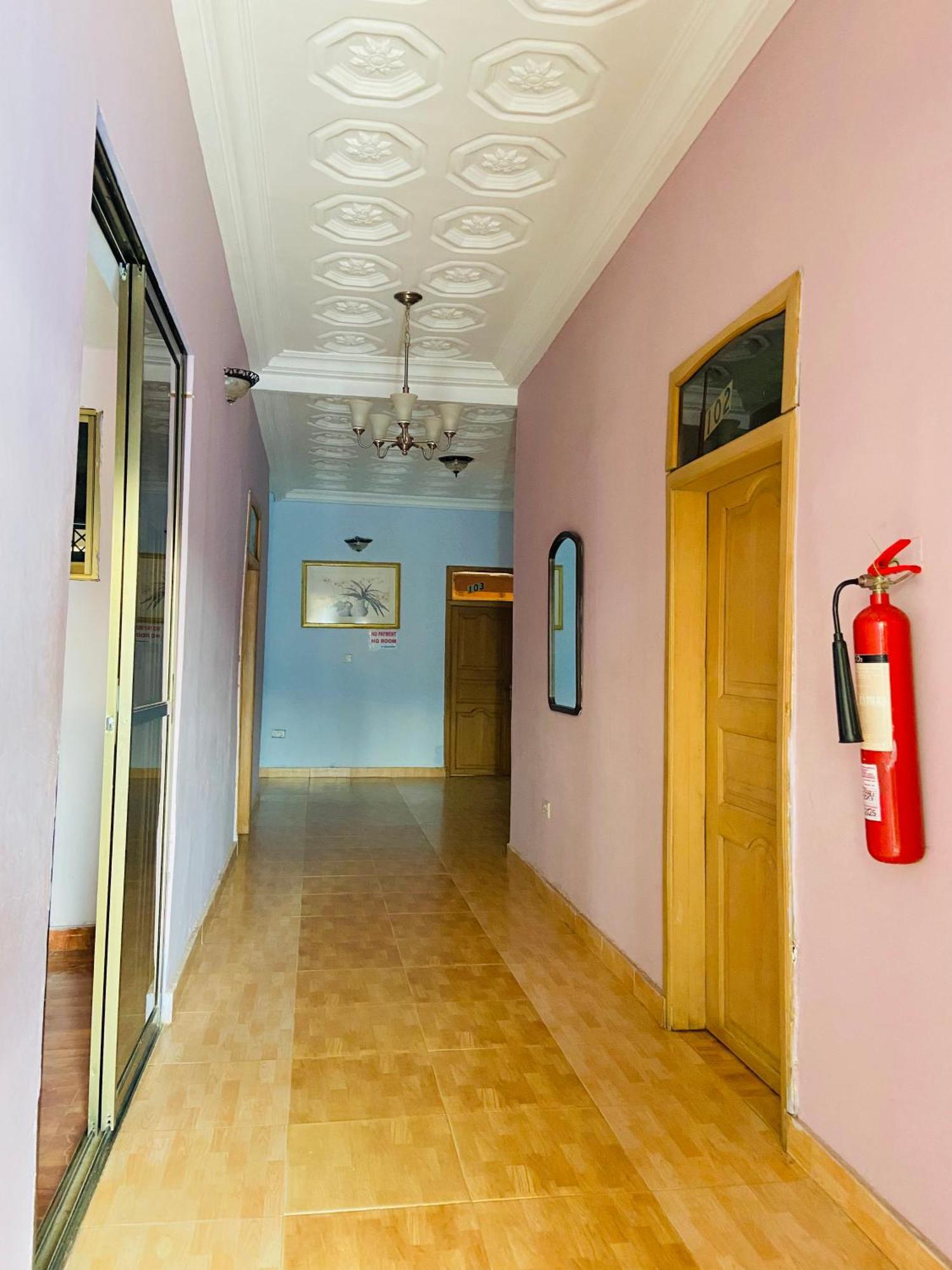 Heavens Gate Hotel Accra Luaran gambar