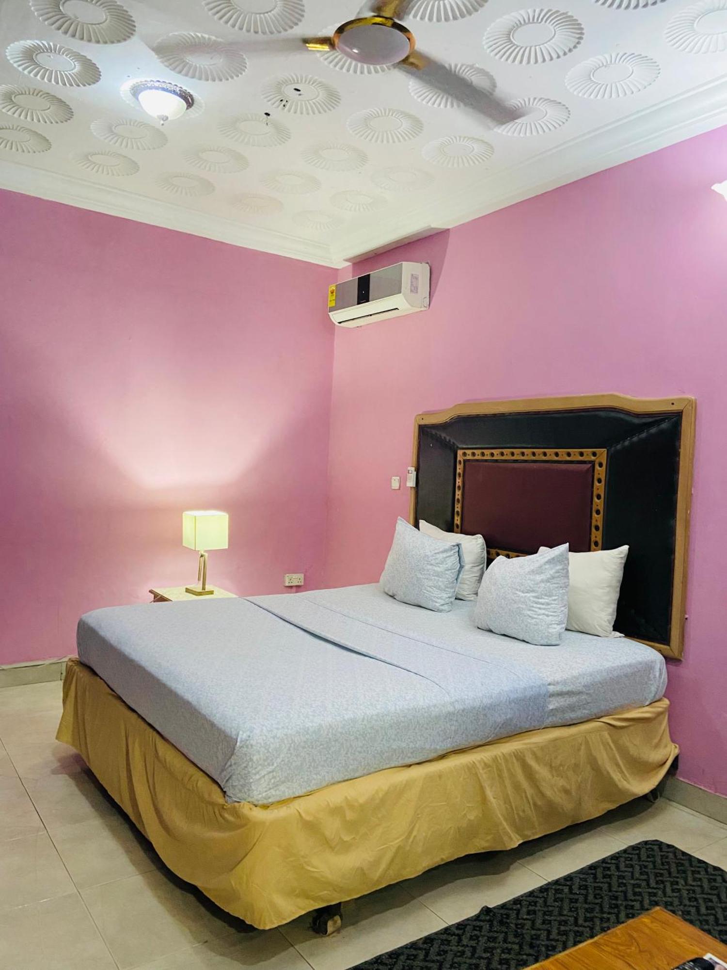 Heavens Gate Hotel Accra Luaran gambar