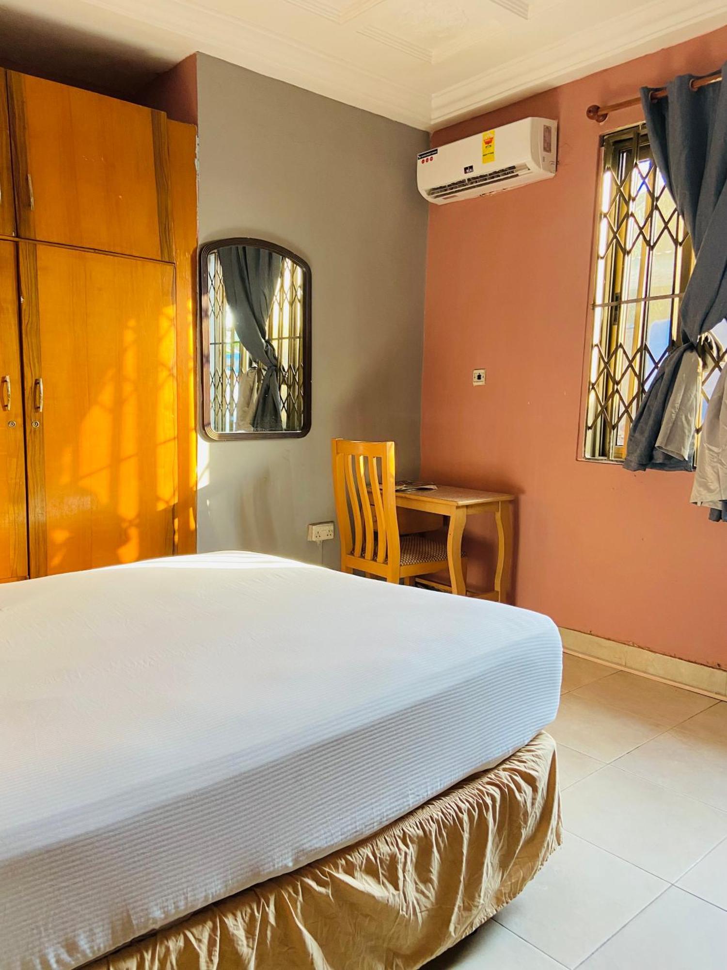 Heavens Gate Hotel Accra Luaran gambar