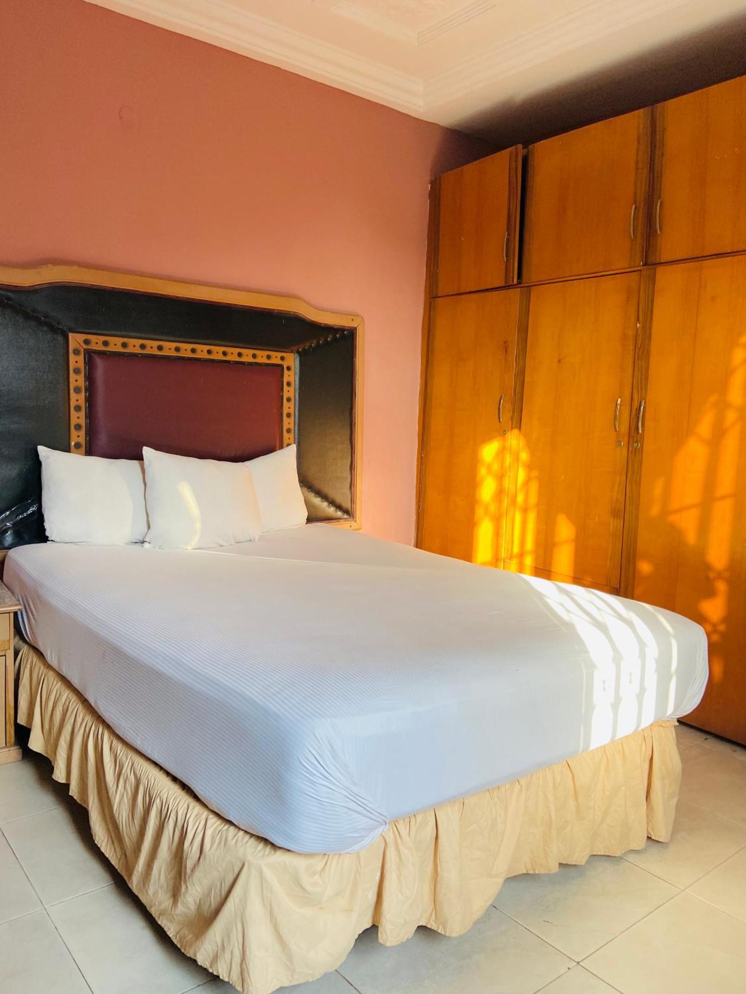Heavens Gate Hotel Accra Luaran gambar